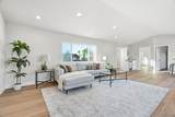 10747 Birch Bluff Ave - Photo 33