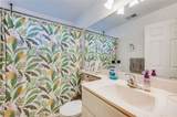 3215 Sherwood Avenue - Photo 32