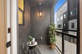 6051 Tujunga Avenue - Photo 22