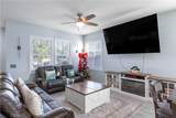 73 Berkshire - Photo 6
