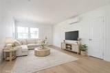 1065 Spazier - Photo 1