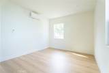 1065 Spazier - Photo 20
