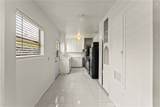 425 Venice - Photo 5