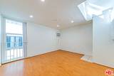 933 Manhattan Place - Photo 7