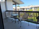 19100 Crest Ave - Photo 4