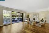 21 Royston Walk - Photo 5