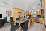 11337 Hayvenhurst - Photo 24