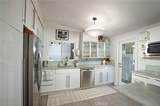 3122 Oakcrest - Photo 11
