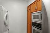 4915 Tyrone Avenue - Photo 10