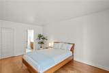 4915 Tyrone Avenue - Photo 17