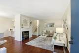 942 La Barbera Drive - Photo 1
