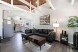 643 Villa Grove Avenue - Photo 3