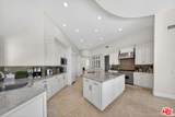 13320 Mulholland Drive - Photo 29