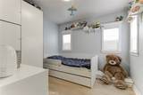 466 Vine - Photo 18
