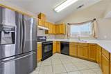 612 Los Altos - Photo 11