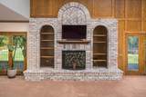 24537 Peachland Avenue - Photo 8