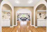 540 Viewcrest Drive - Photo 4