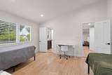 9755 Noble Ave - Photo 20