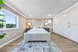 9040 Broadway - Photo 19
