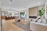 2307 Huntington Ln - Photo 2