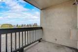 1085 Murrieta Blvd - Photo 12