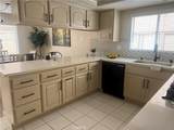 818 Averill - Photo 4