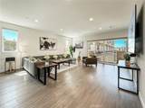 946 Warwick - Photo 1