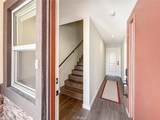 946 Warwick - Photo 8