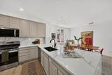 806 Font Terrace - Photo 18