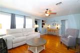 12421 Floral - Photo 29