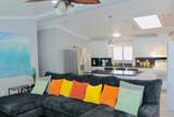 652 Hermitage - Photo 7