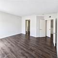 21128 Gladiolos - Photo 13