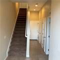 563 Maple Avenue - Photo 5