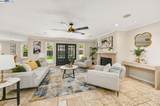 3370 Gardella Plz - Photo 11