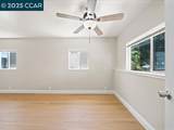 2910 Almond St - Photo 39