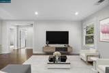 2910 Almond St - Photo 6