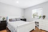 1069 Estes St - Photo 3