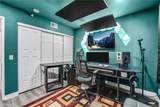 6545 Reseda Boulevard - Photo 13