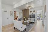 410 Kings Avenue - Photo 32