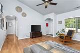 2720 Mariposa - Photo 7