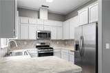 2061 Rochester - Photo 11