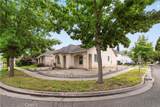 2061 Rochester - Photo 5