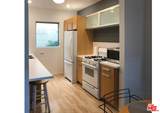 1145 Larrabee Street - Photo 3