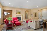 2555 Laurie Way - Photo 3