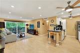552 Bellflower - Photo 2