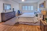4915 Tyrone - Photo 13