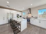 946 Warwick - Photo 20