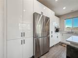 946 Warwick - Photo 22