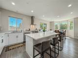 946 Warwick - Photo 23