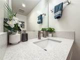 946 Warwick - Photo 28